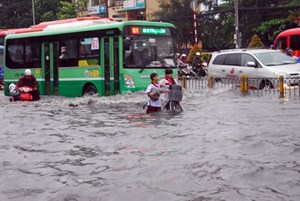 Ứng phó với triều cường ở thành phố Hồ Chí Minh cần một tầm nhìn quy hoạch dài hạn (22/11/2016)